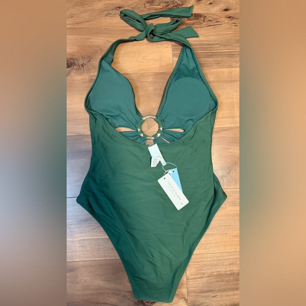 Cupshe Halter Flower Cutout One Piece Swimsuit - Picture 5 of 7